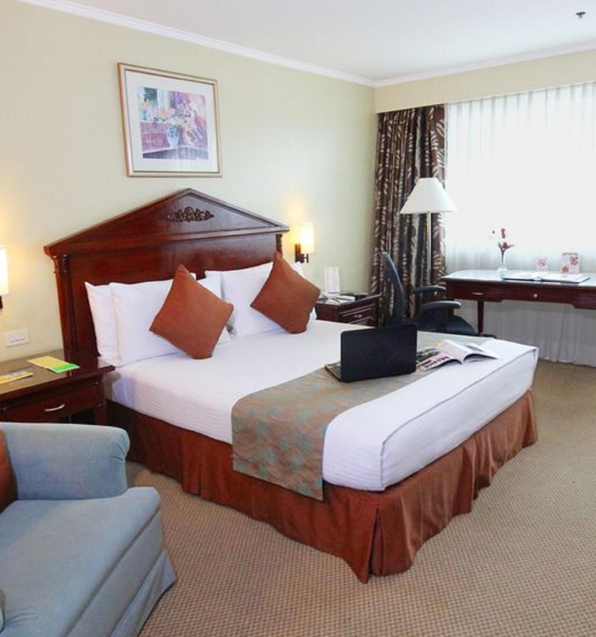 Oxford Suites Makati Makati City Zewnętrze zdjęcie