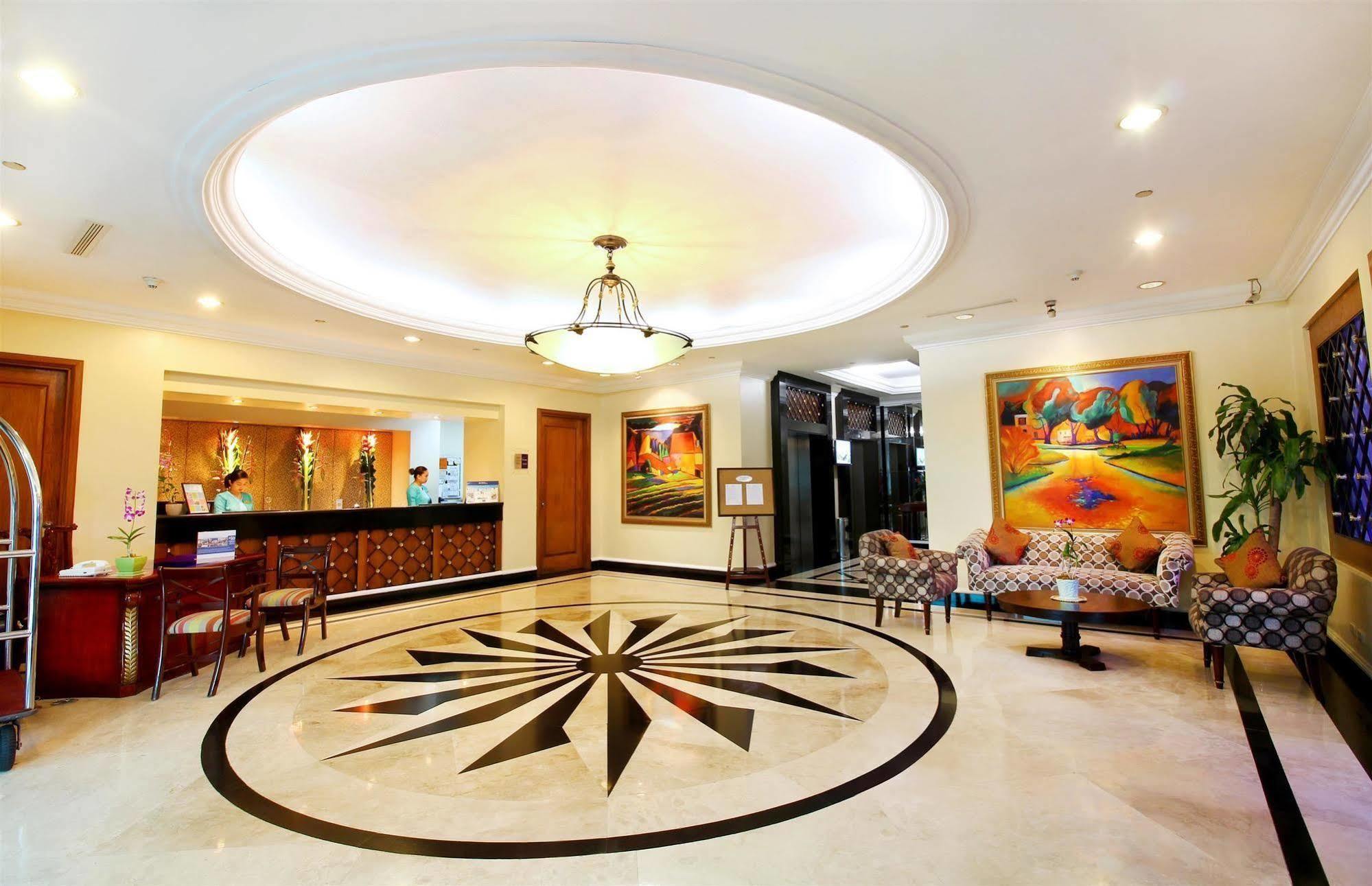 Oxford Suites Makati Makati City Zewnętrze zdjęcie