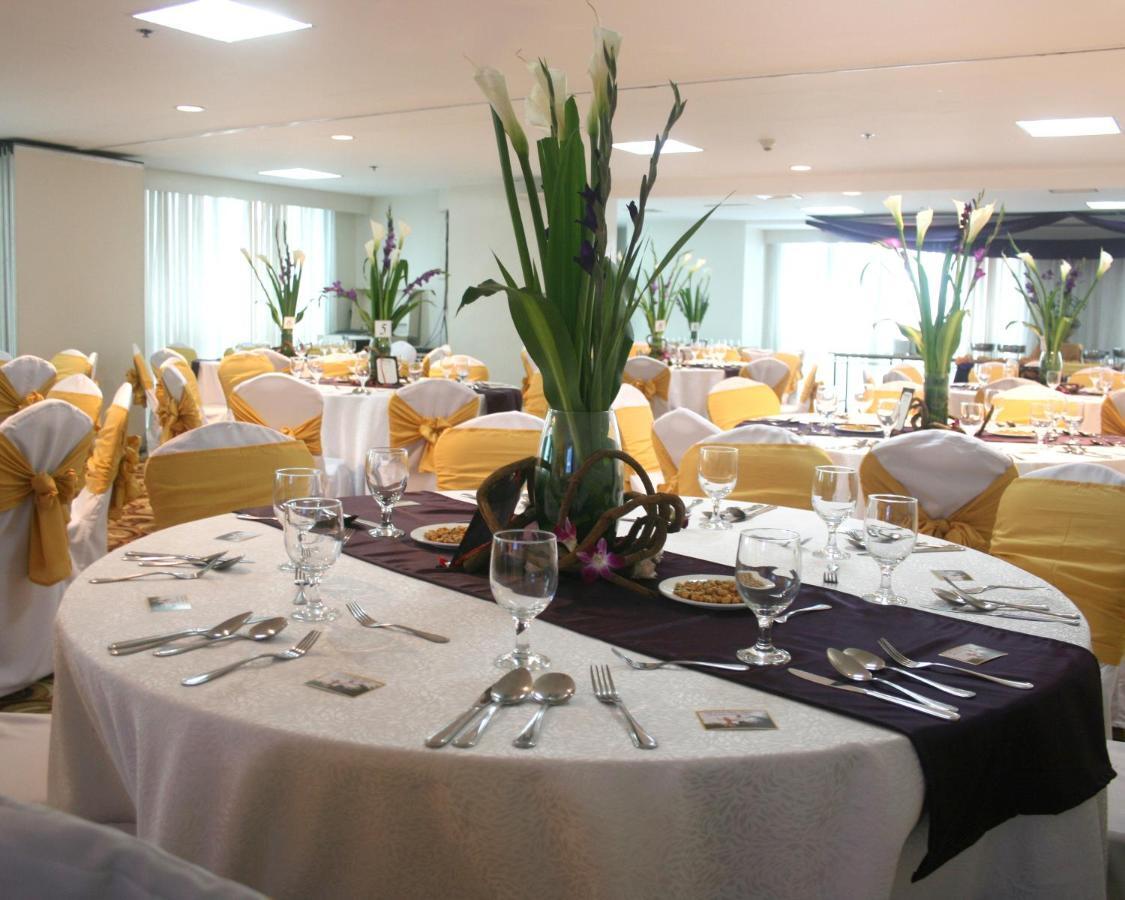 Oxford Suites Makati Makati City Zewnętrze zdjęcie